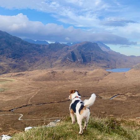 Tigh Mairi At Mary'S Thatched Cottages Elgol المظهر الخارجي الصورة