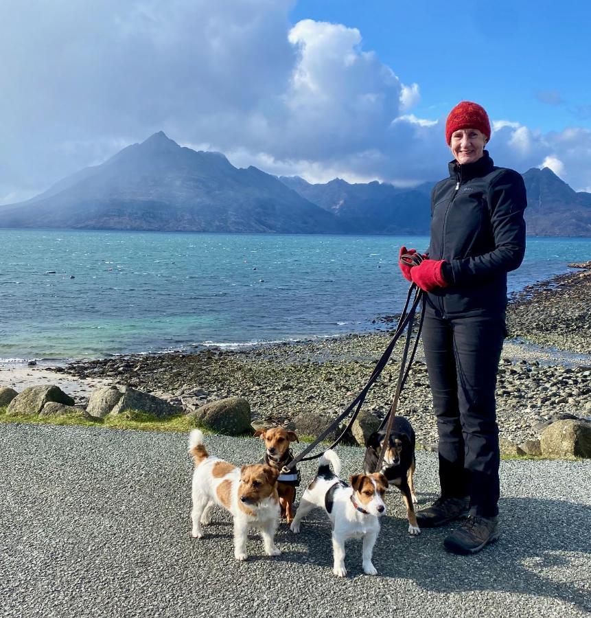 Tigh Mairi At Mary'S Thatched Cottages Elgol المظهر الخارجي الصورة