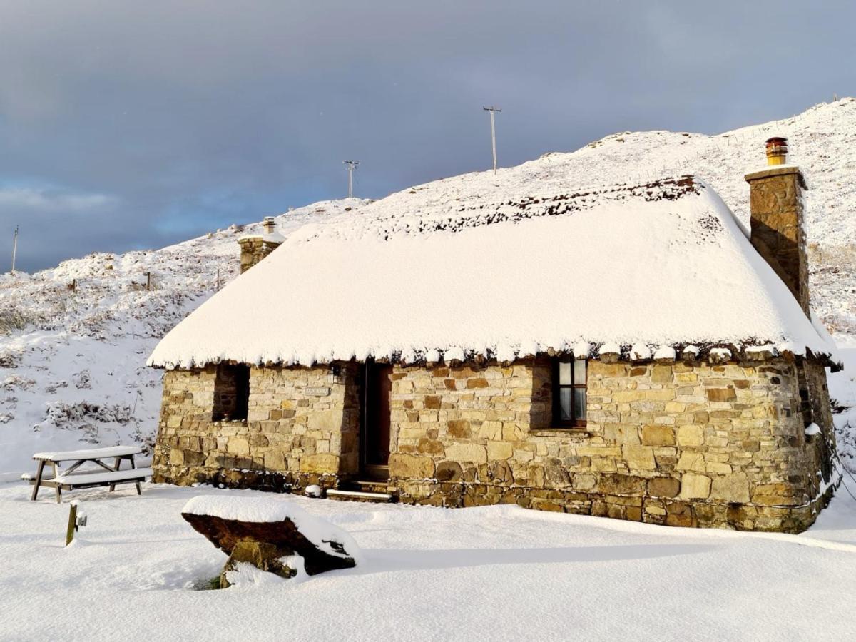Tigh Mairi At Mary'S Thatched Cottages Elgol المظهر الخارجي الصورة
